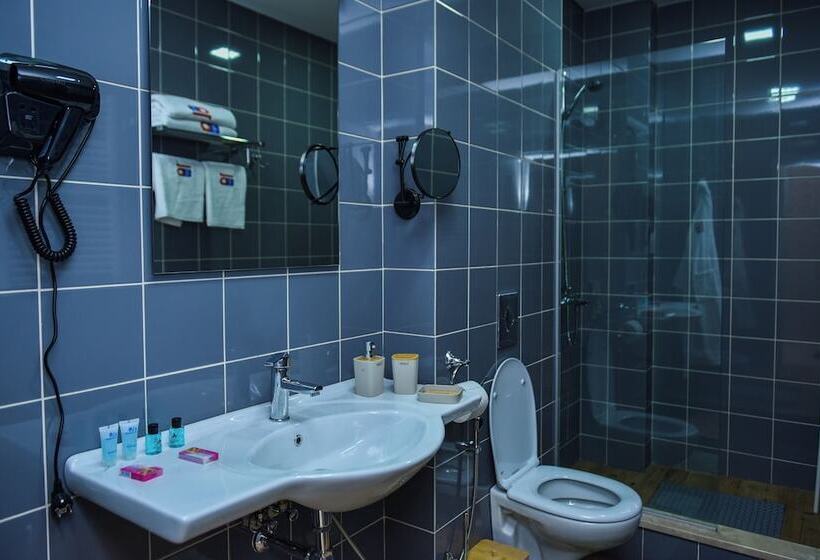 هتل 10inn Boutique