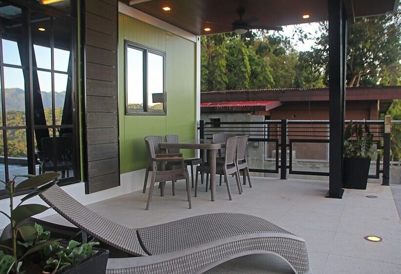 Hostel J & J Homestay