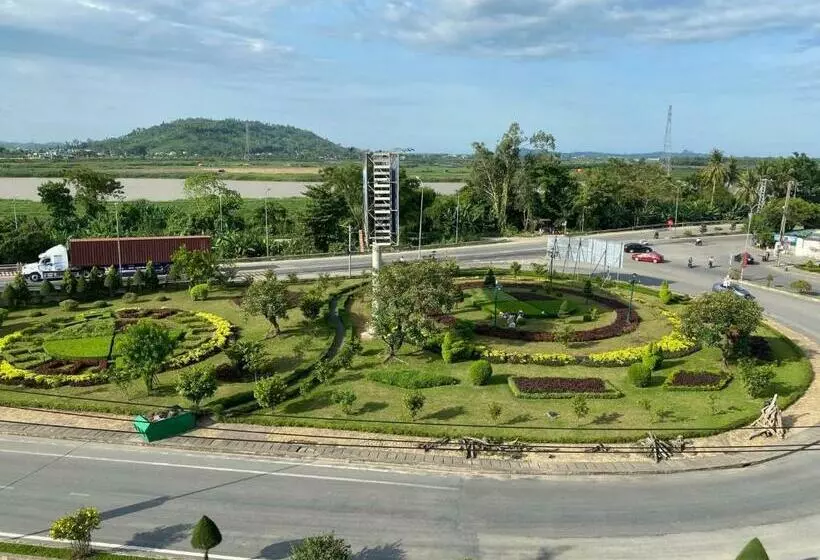 تختخواب و صبحانه Nhà Nghỉ Thiên ân 2   Số 142 Bà Triệu