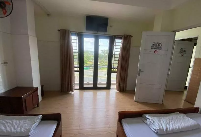 تختخواب و صبحانه Nhà Nghỉ Thiên ân 2   Số 142 Bà Triệu