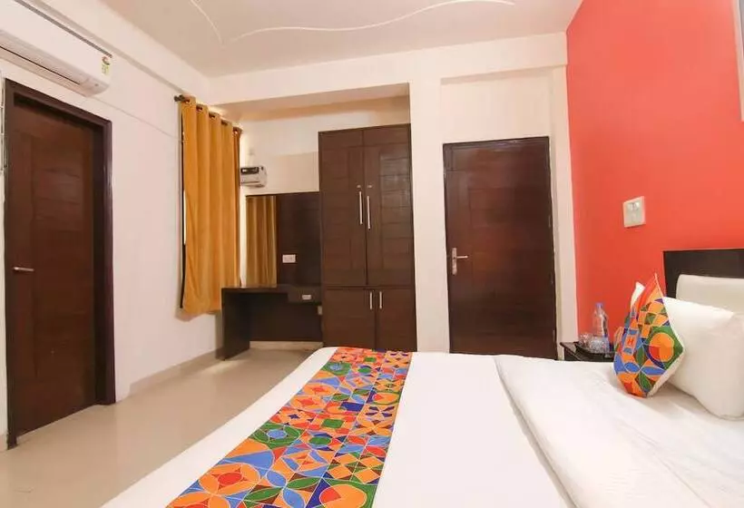 Fabhotel The Lavish Villa