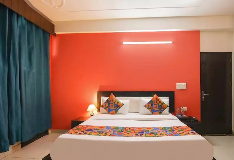 Fabhotel The Lavish Villa