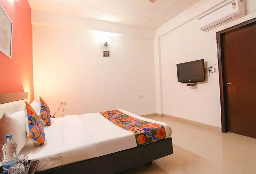 Fabhotel The Lavish Villa