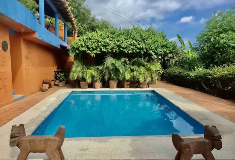 カプセルホテル Casa Azul