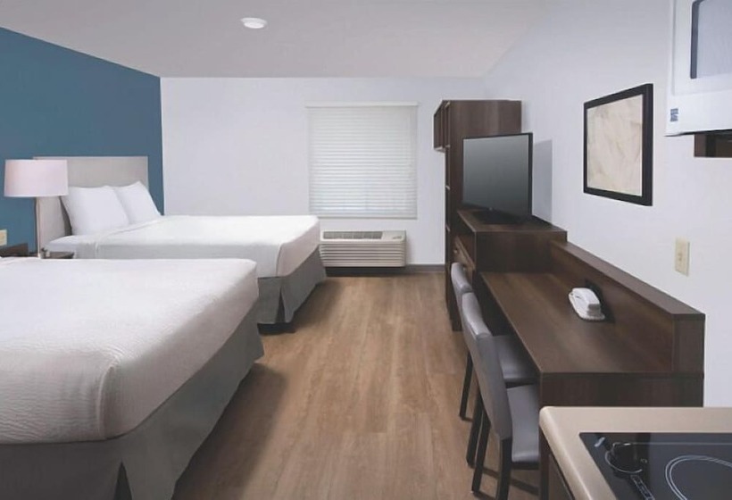 Отель Woodspring Suites Rochester Greece