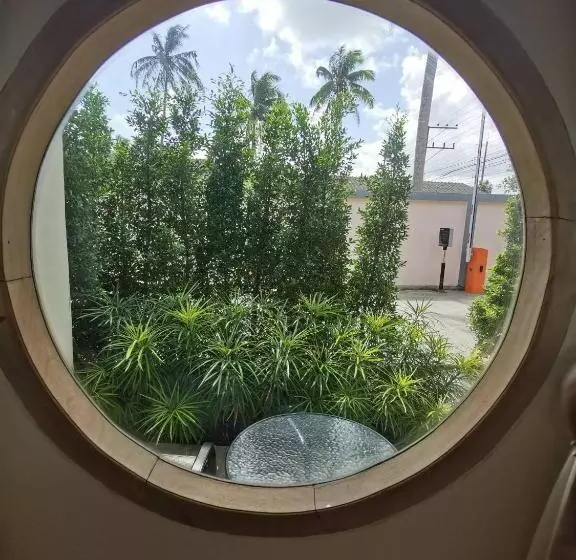 Hotelli Nst Boutique เอ็นเอสทีบูทีค