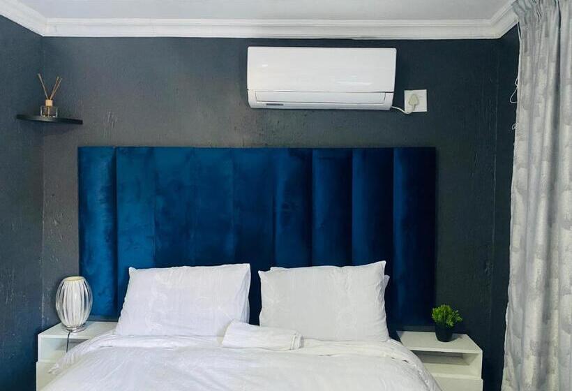 Пансион Executive Galaxy Guest House Nkowankowa Extension 2