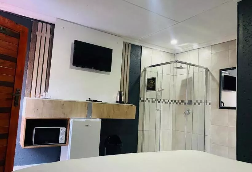 ペンション Executive Galaxy Guest House Nkowankowa Extension 2