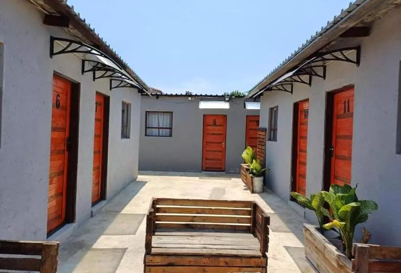 ペンション Executive Galaxy Guest House Nkowankowa Extension 2