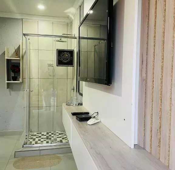 ペンション Executive Galaxy Guest House Nkowankowa Extension 2