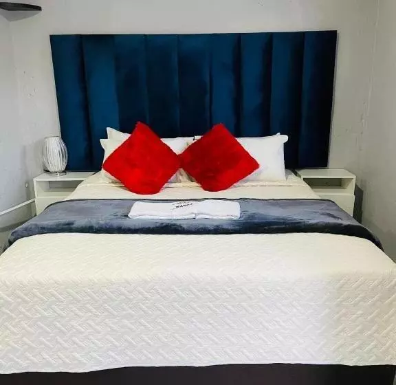 ペンション Executive Galaxy Guest House Nkowankowa Extension 2