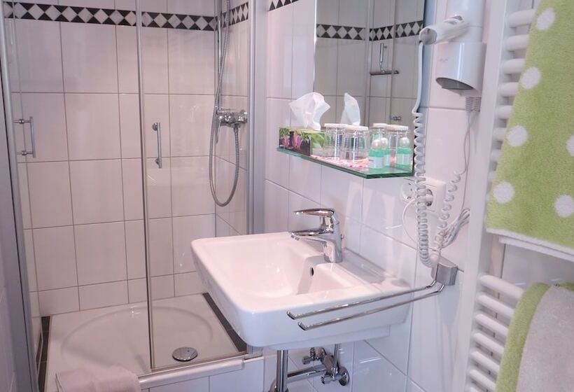 مبيت وإفطار Gästehaus Huber   Traditional Sixties Hostel