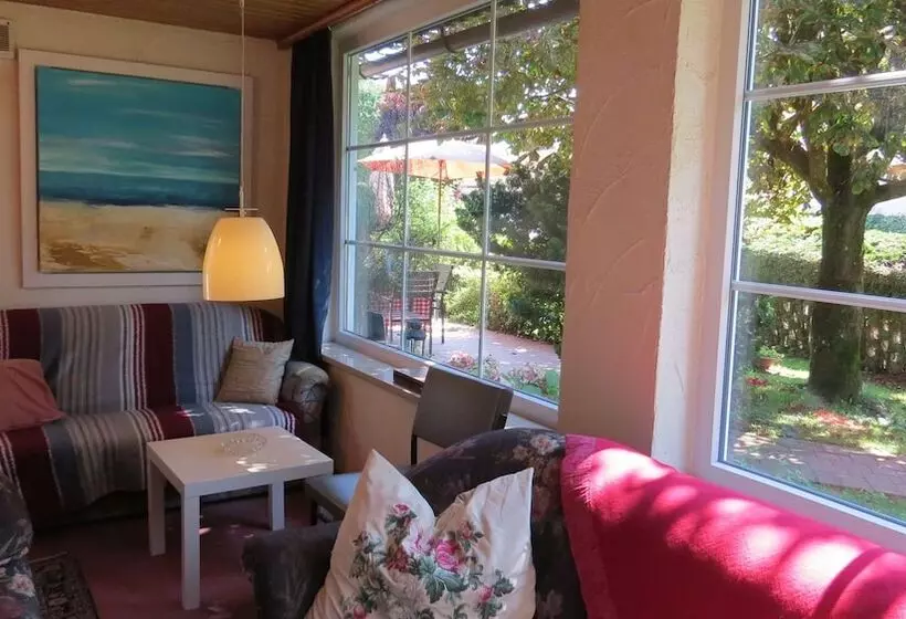 Bed and Breakfast Gästehaus Huber Traditional Sixties Hostel