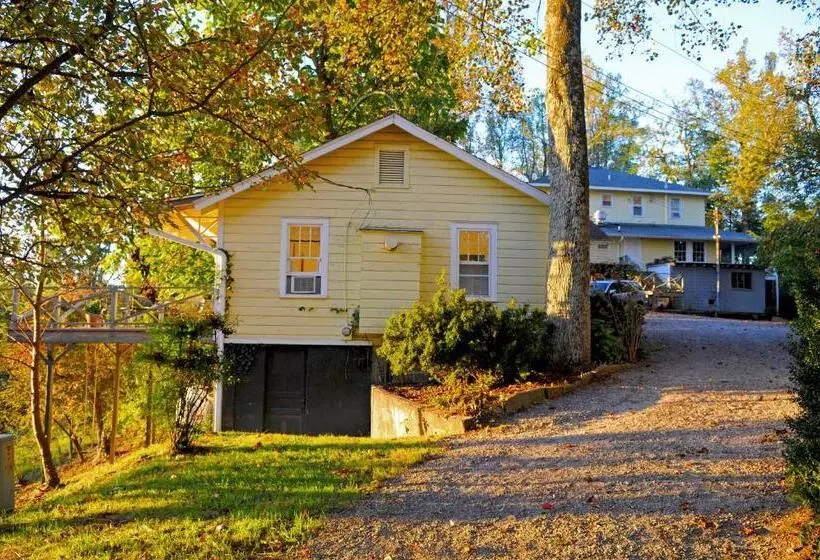 Aamiaismajoitus (B&B) Orchard Inn