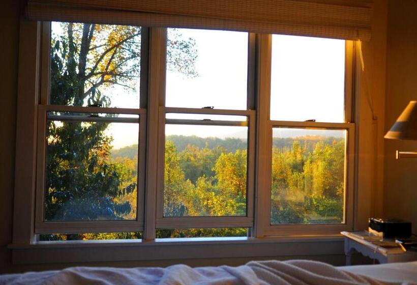 مبيت وإفطار Orchard Inn