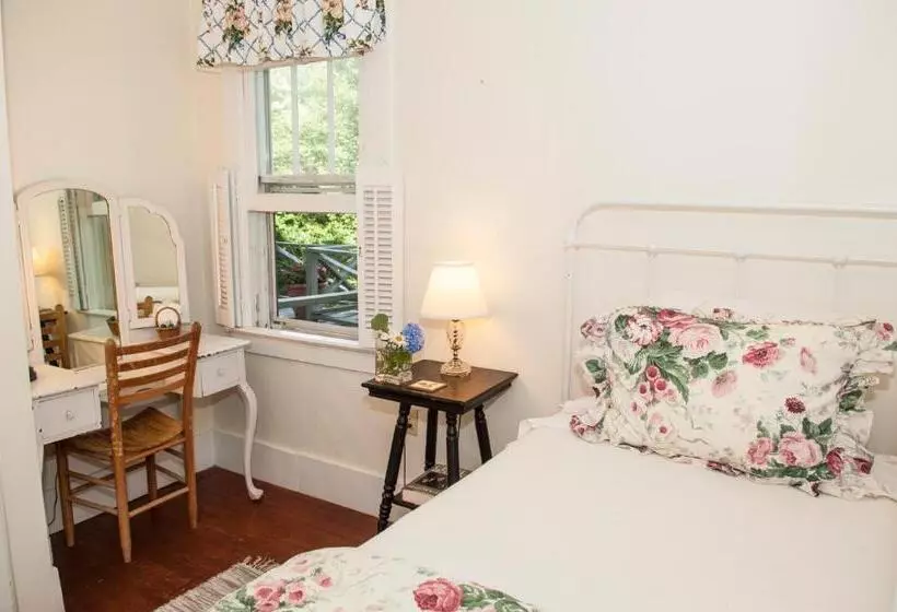 Aamiaismajoitus (B&B) Orchard Inn