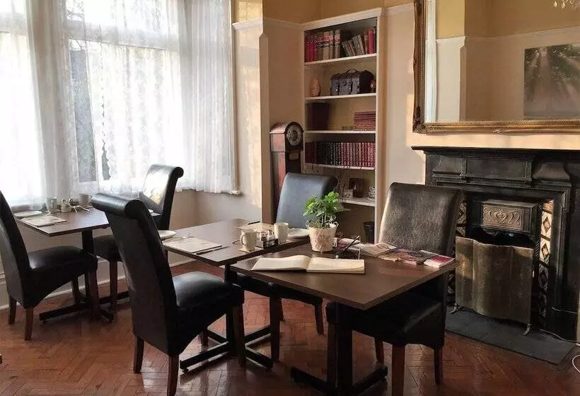 Croham Park Bed & Breakfast