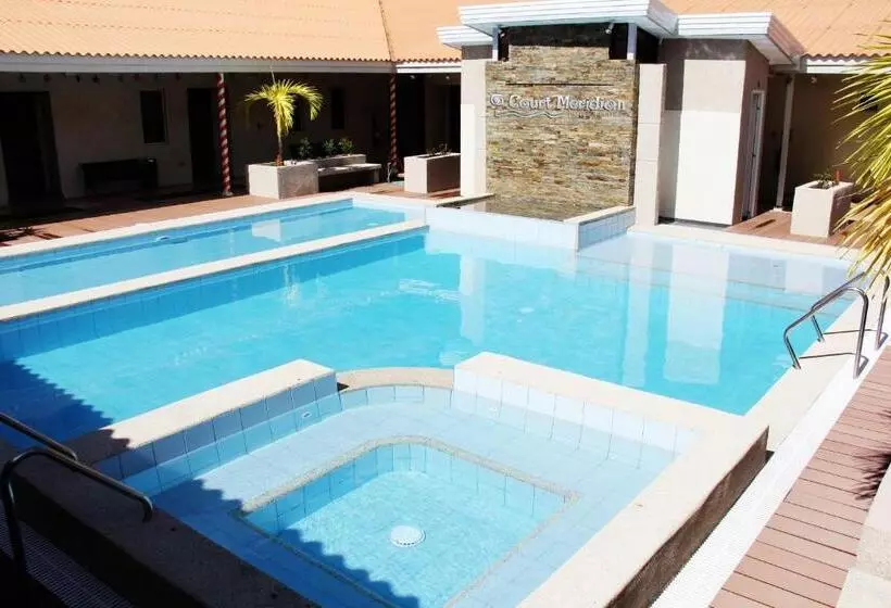 Court Meridian Hotel & Suites