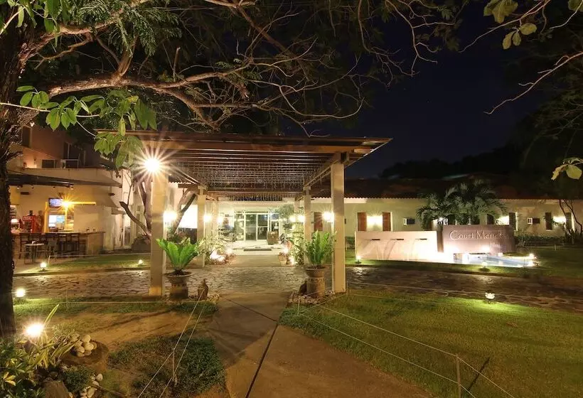 Court Meridian Hotel & Suites