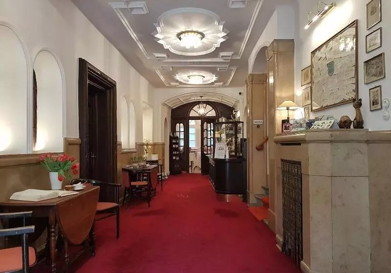 Отель Goldener Anker