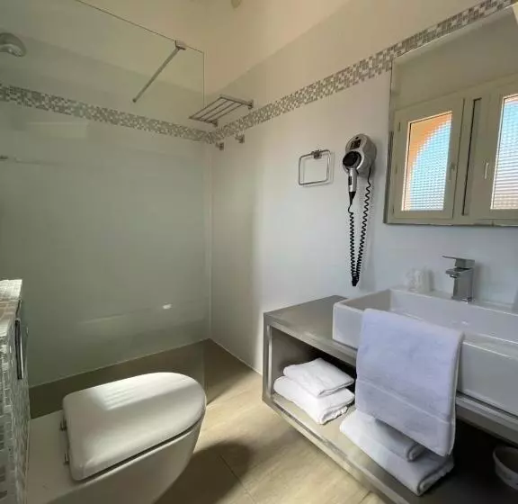 Hotel Hôtel L Escale Coté Port