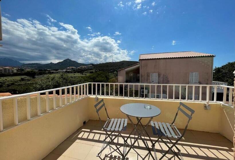 هتل Hôtel L Escale Coté Port