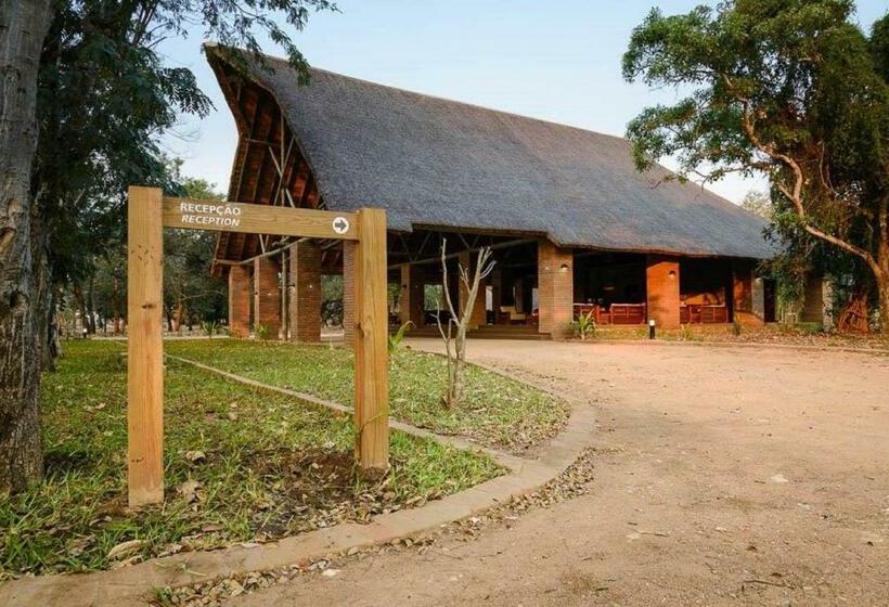 فندق Montebelo Gorongosa Lodge & Safari