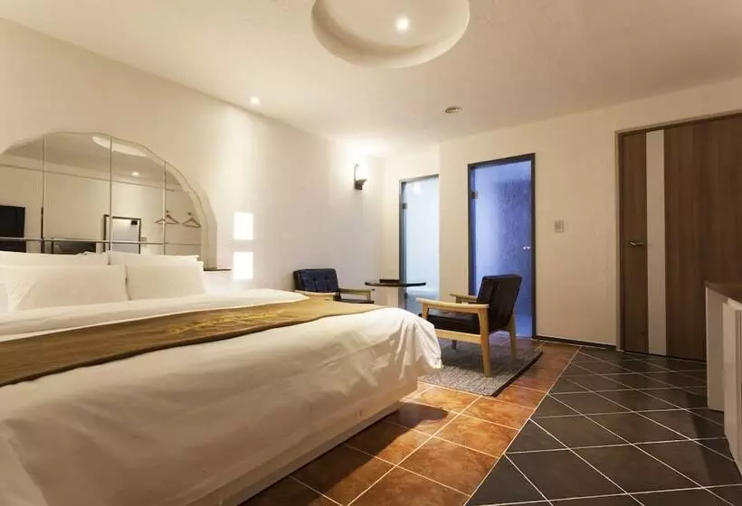 בית מלון כפרי Leaders