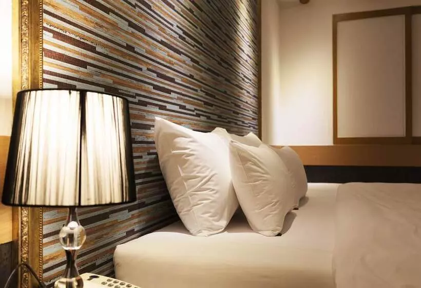 בית מלון כפרי Leaders