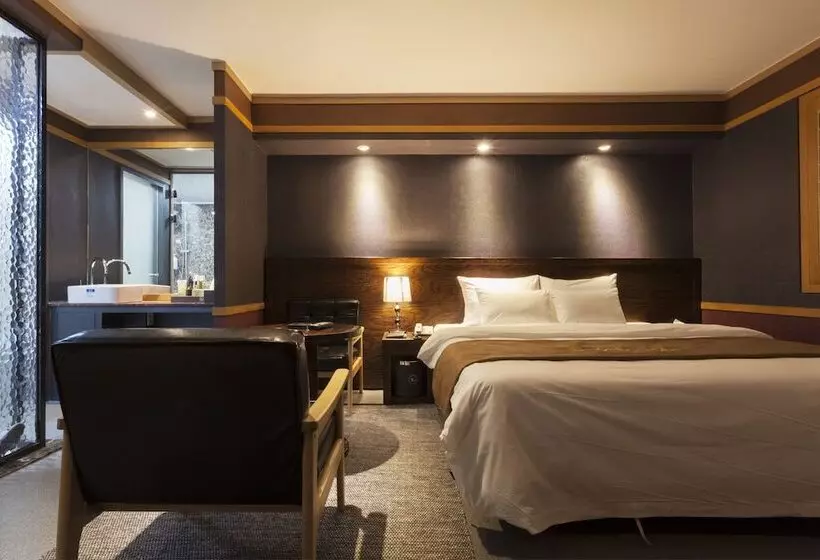 בית מלון כפרי Leaders