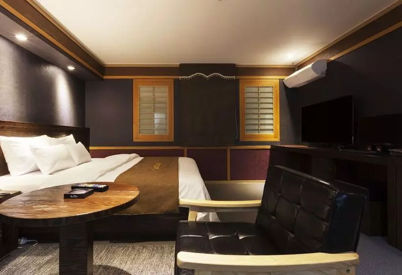 בית מלון כפרי Leaders