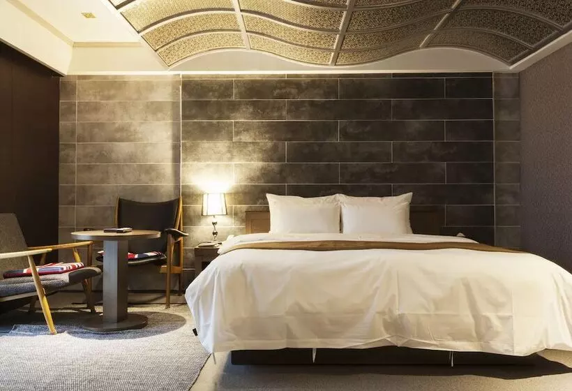 בית מלון כפרי Leaders