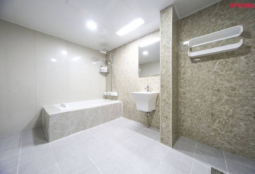 בית מלון כפרי Leaders