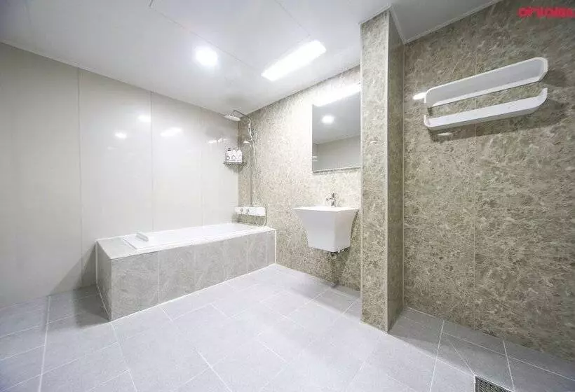 בית מלון כפרי Leaders