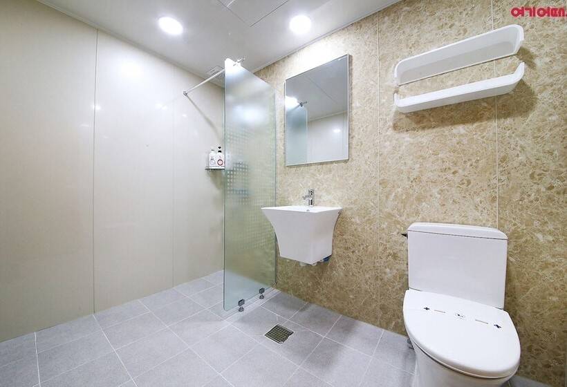 בית מלון כפרי Leaders