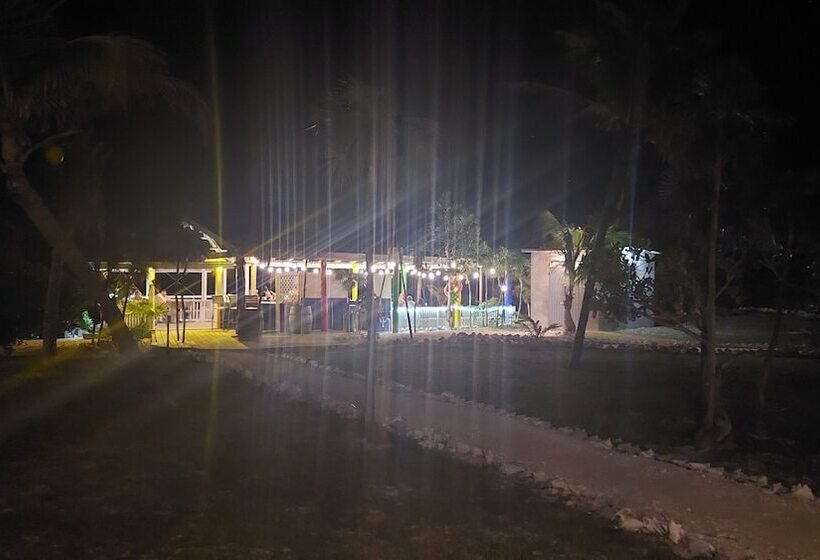 Отель Pelican Beach