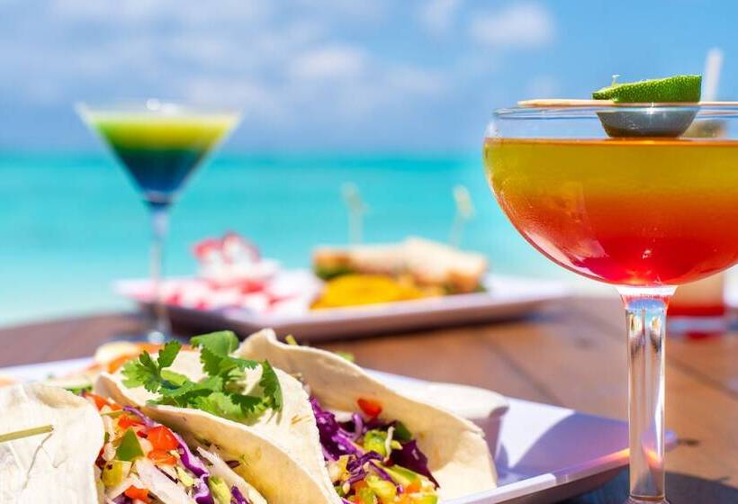 Отель Pelican Beach