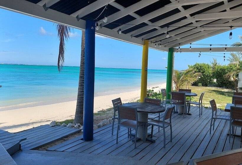 Отель Pelican Beach