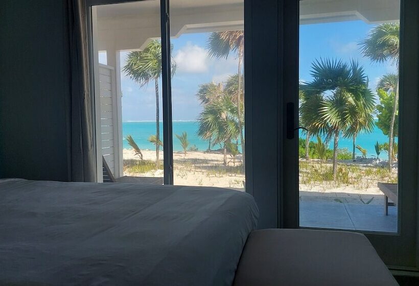 Отель Pelican Beach