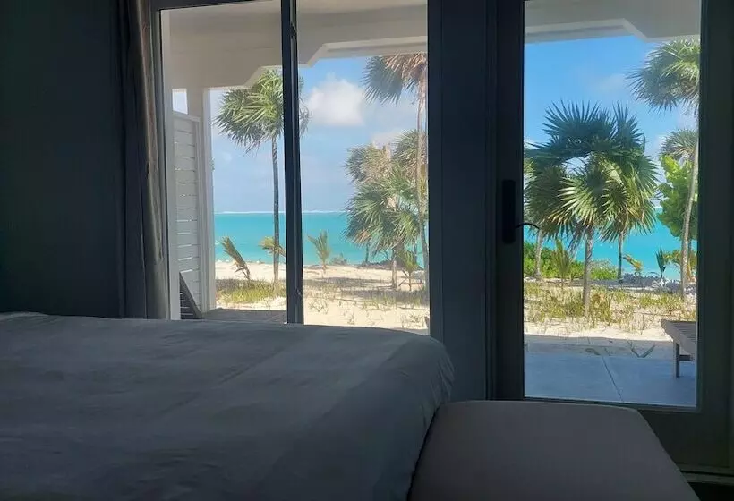 Отель Pelican Beach