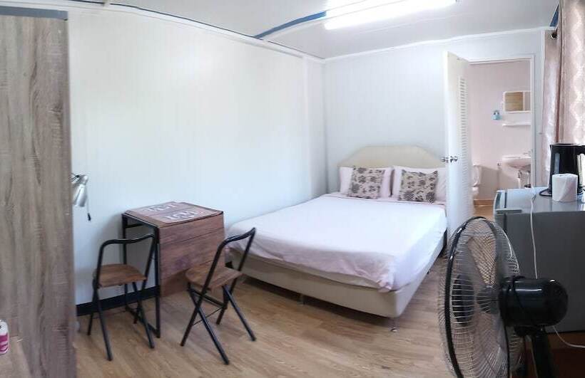 Szálloda Penny's Home Stay Resort