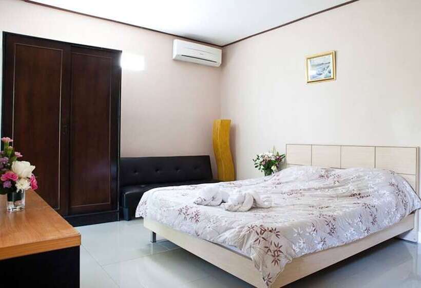 Szálloda Penny's Home Stay Resort