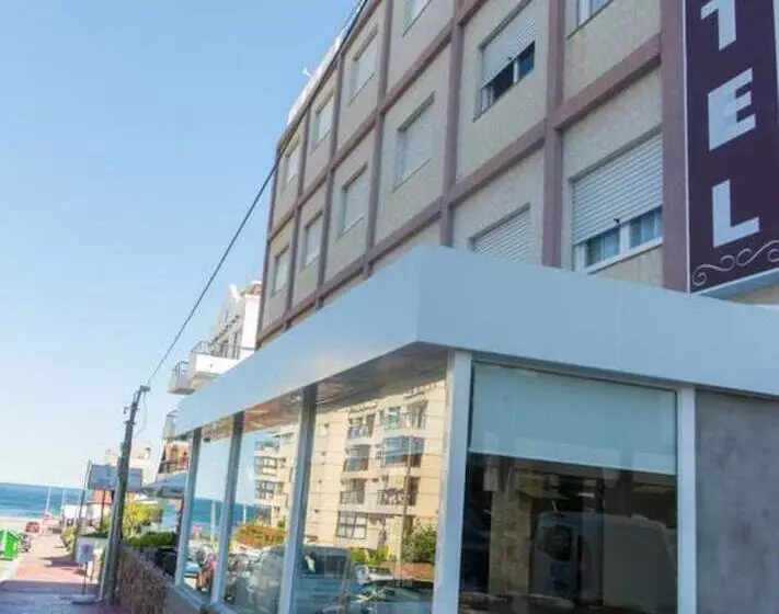 Отель Playa Brava