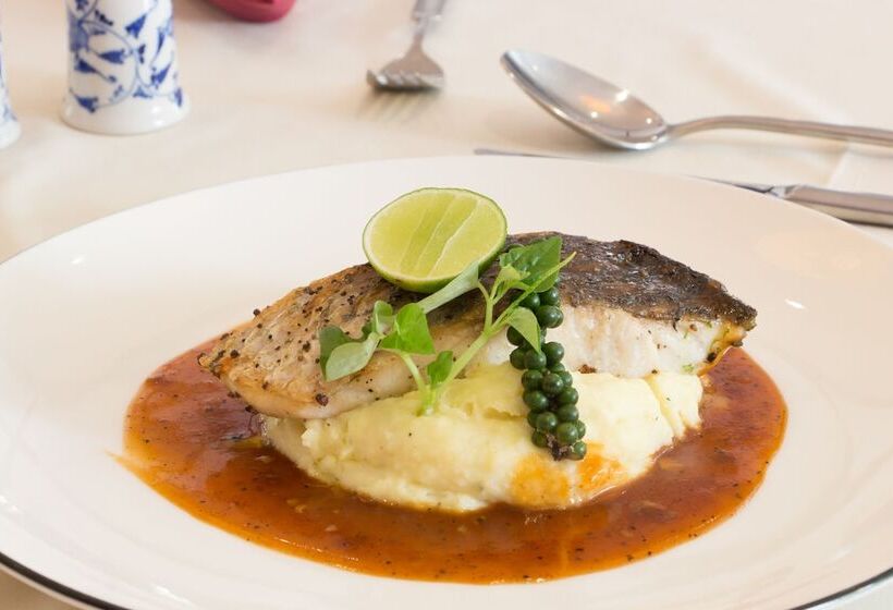 فندق River And Villa