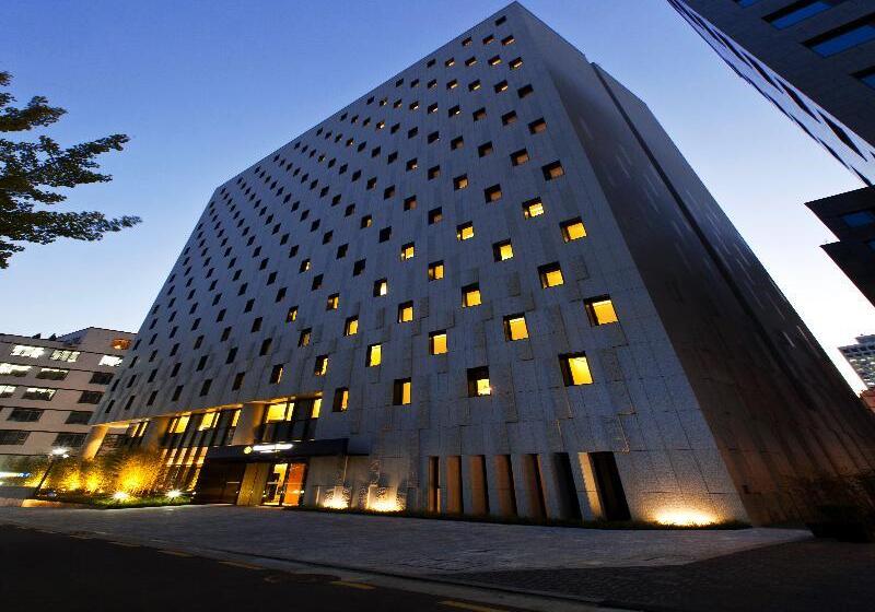 Sotetsu Hotels The Splaisir Seoul Myeongdong