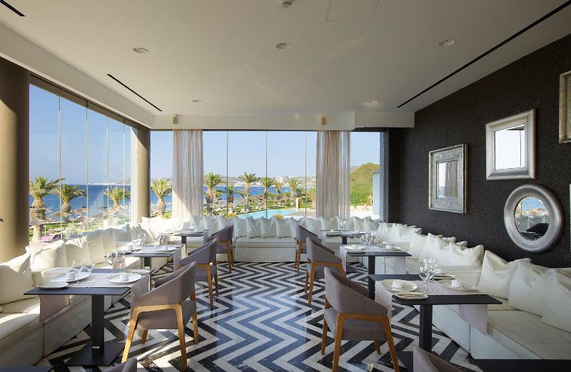 호텔 The Ixian Grand & All Suites  Adults Only