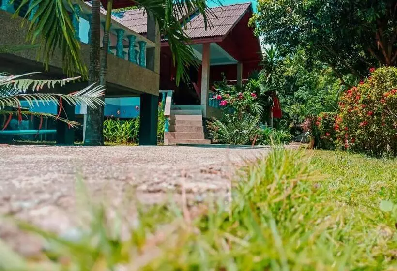 Отель Ban Tai Resort