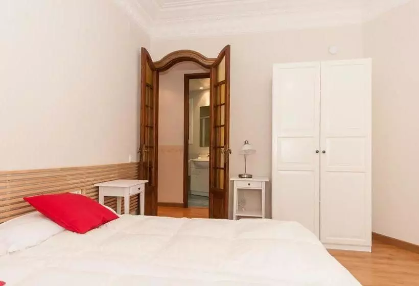 هتل Weflating Passeig de Gracia