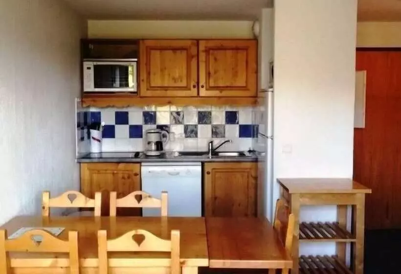 Le Rond Point Des Pistes