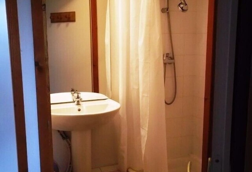 Le Rond Point Des Pistes